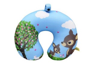 bobble-art-travel-pillow-woodland