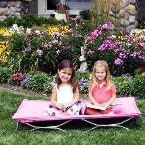regalo travel bed - pink - in the garden